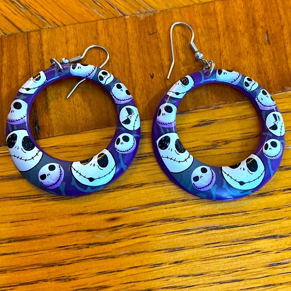 Disney Nightmare before Xmas dangling hoop earrings - Picture 4 of 4